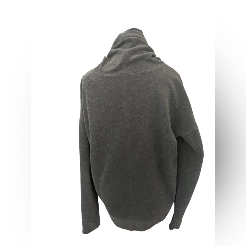 Lululemon Cozy Black Fleece - Picture 2 of 4